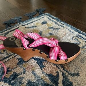 Stylish Pink Striped Mules with Wooden Heel